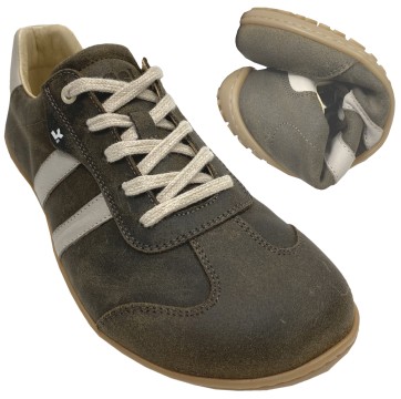 Barfuß - Sneaker aus geöltem Nubukleder in Taupe/ Braun mit hellem Str. von KOEL "ILO Suede"