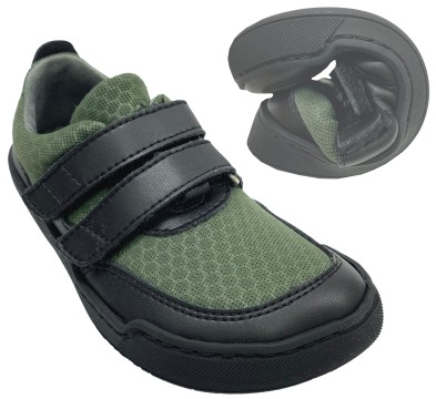 Vegane Barfußschuhe / flache Sneaker in Schwarz / Grün von CRAVE Modell Catbourne