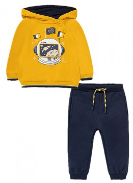 Super kuscheliges Set, dicker Sweater in Gelb mit Klappe &amp; weicher Jogger Hose von MAYORAL 2831